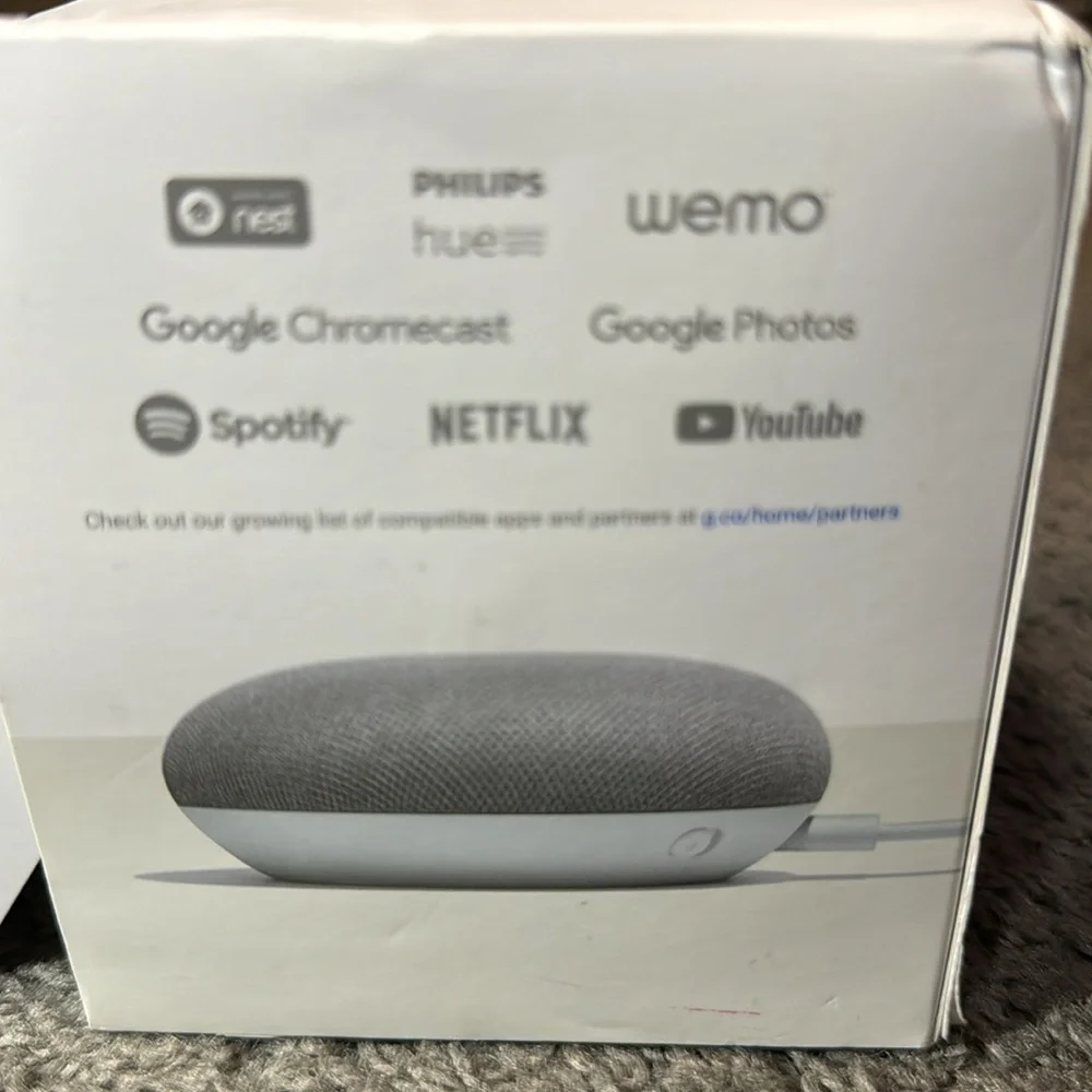 Google Home Mini- open box never been set up or used!